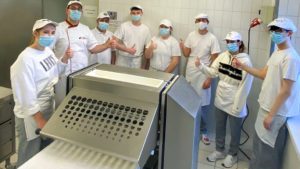 FRITSCH donates commission machines