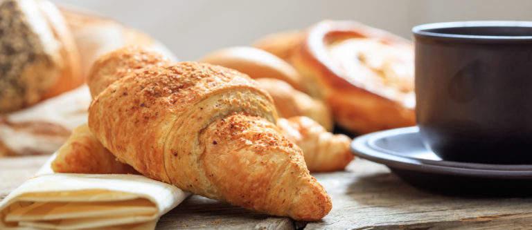 Offer indulgent cakes and pastries with Synergy